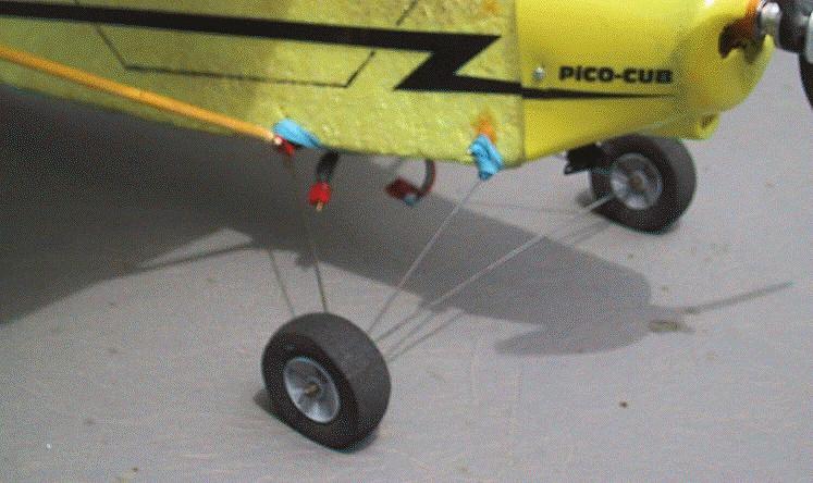 Lite-weight-Landing-gear-1.JPG (51793 bytes)